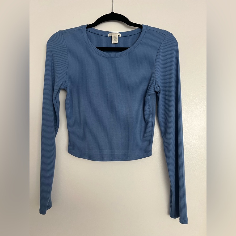 NWOT Blue Ribbed Cropped Long Sleeve